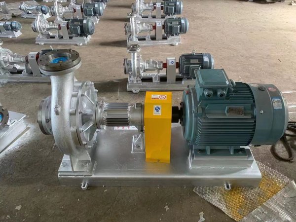 WRY系列新一代(dài)高效節能循環(huan)油泵 WRY系列新一代高(gao)效節能循環油(yóu)泵